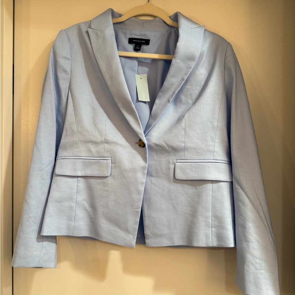 One Button Peak Lapel Blazer in Linen Twill - Picture 2 of 4